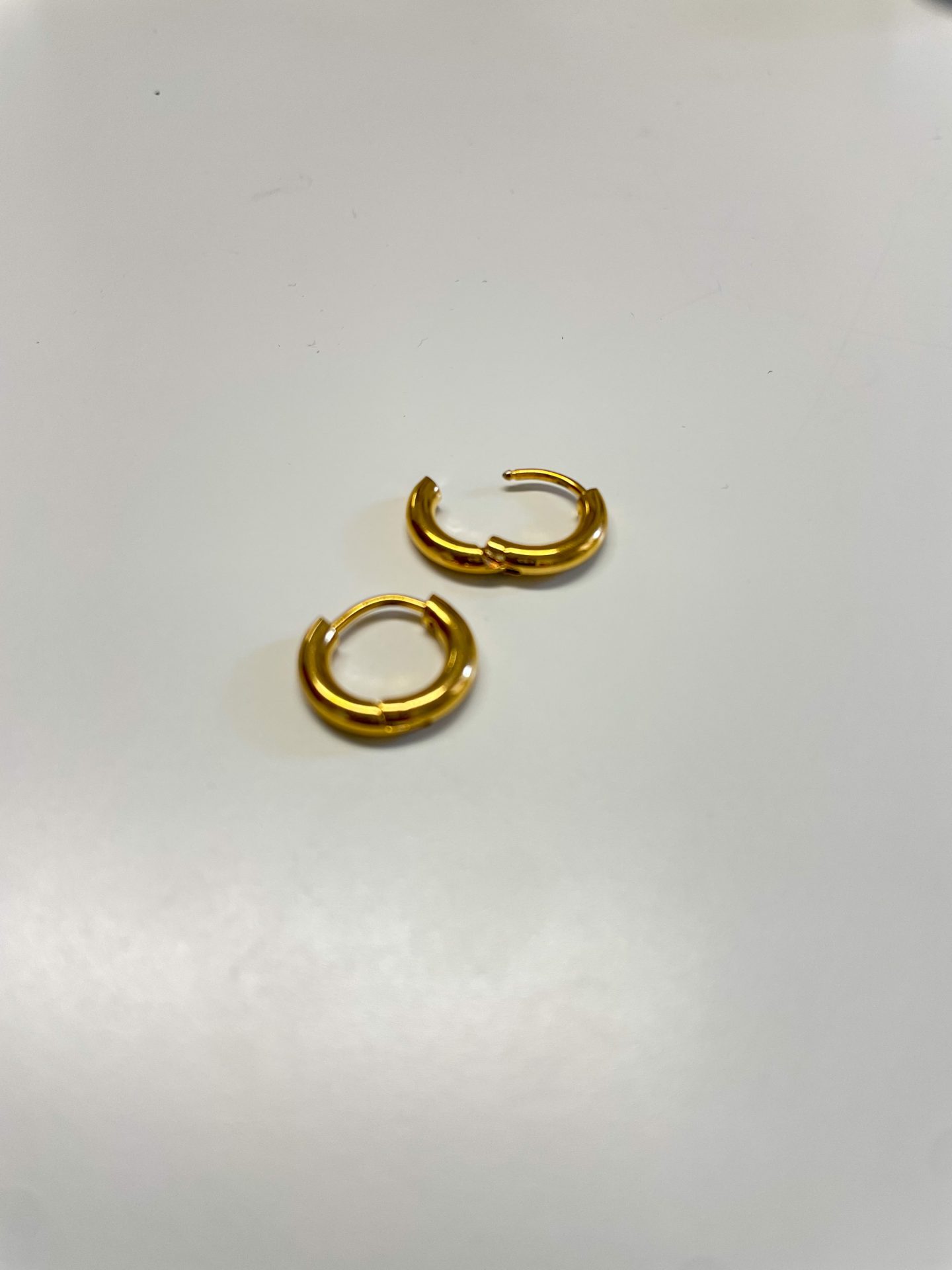 Orecchini Mini Hoops Gold - immagine 2