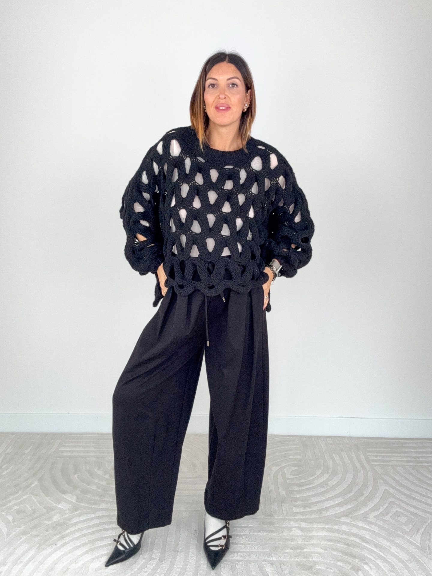 Pull Traforato Nero - immagine 4