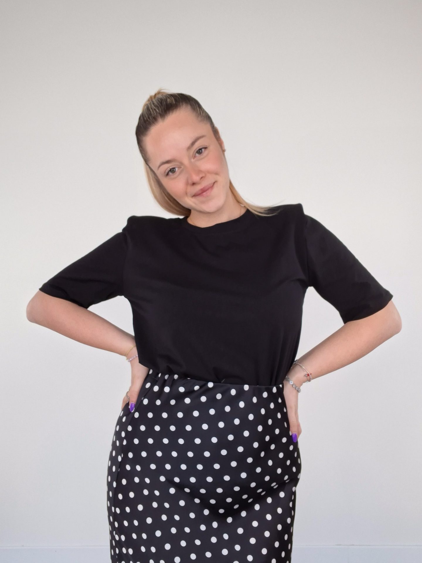 T-Shirt Manuela Nero - immagine 5