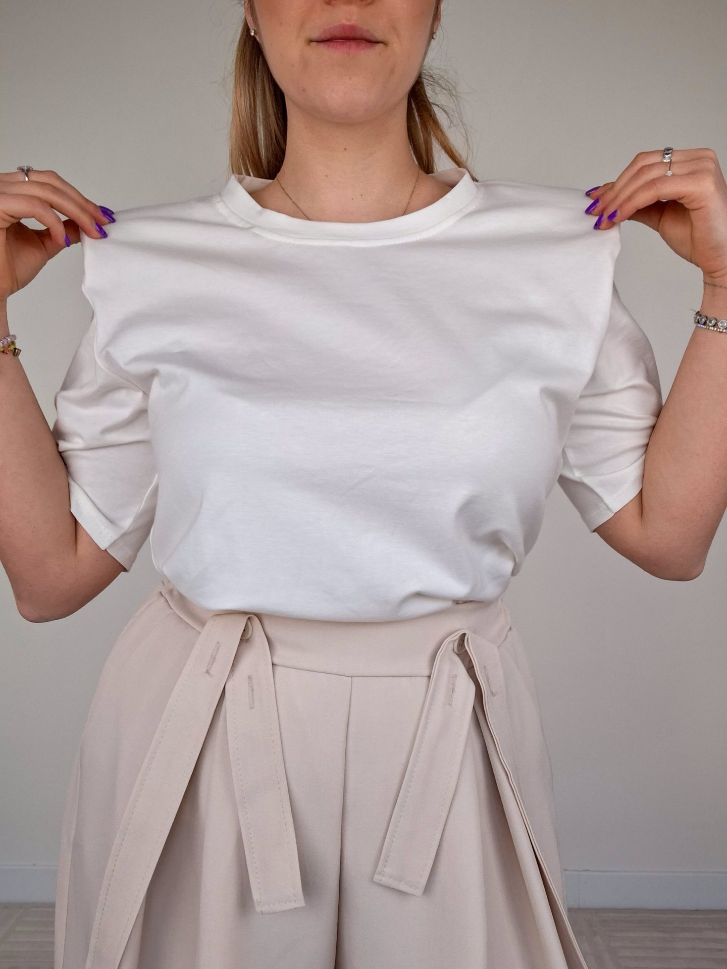 T-Shirt Manuela Bianco - immagine 2