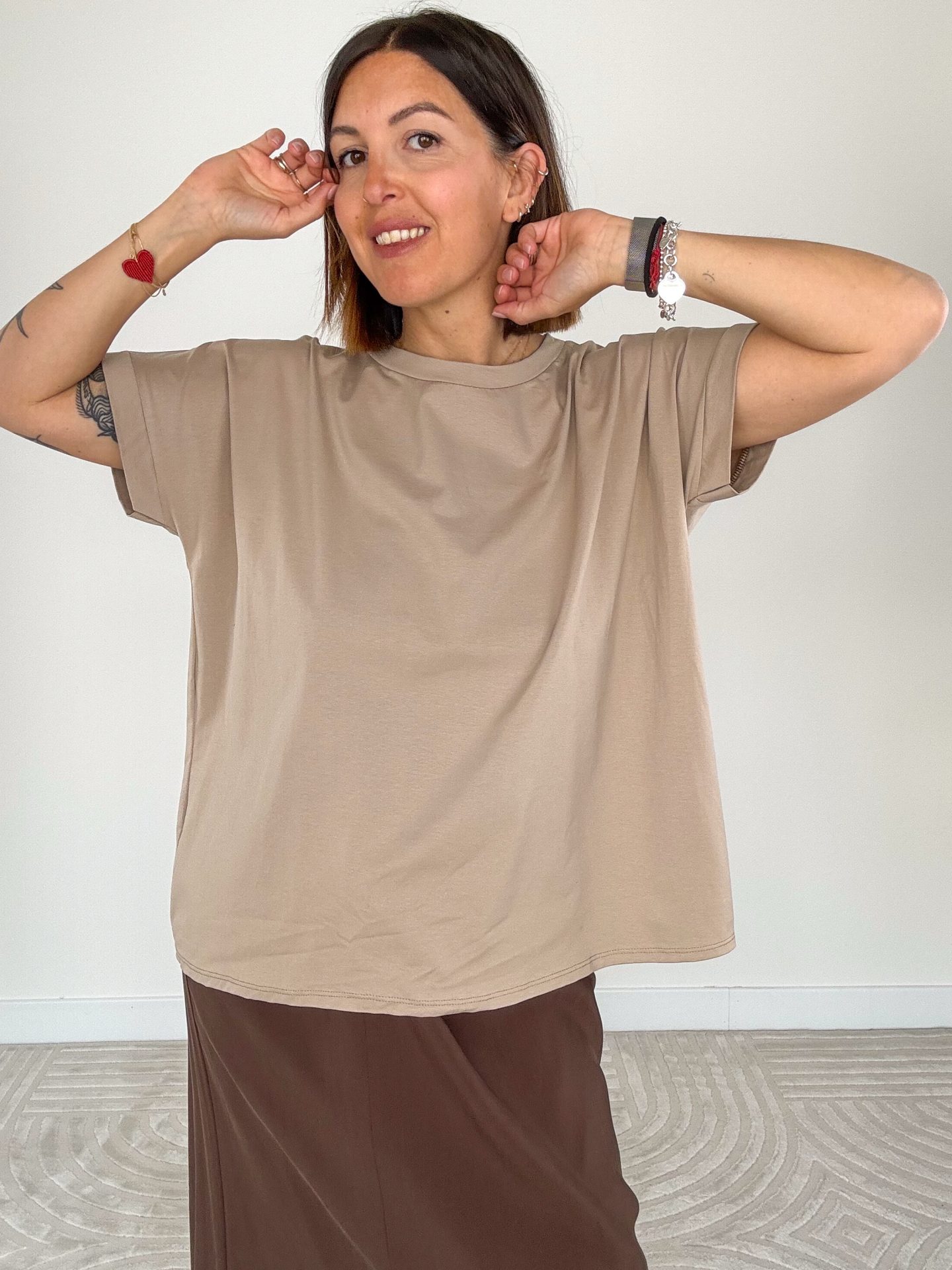 T-shirt Francesca Nocciola - immagine 4