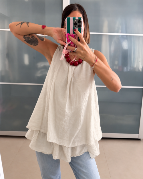 Top Sally Avorio